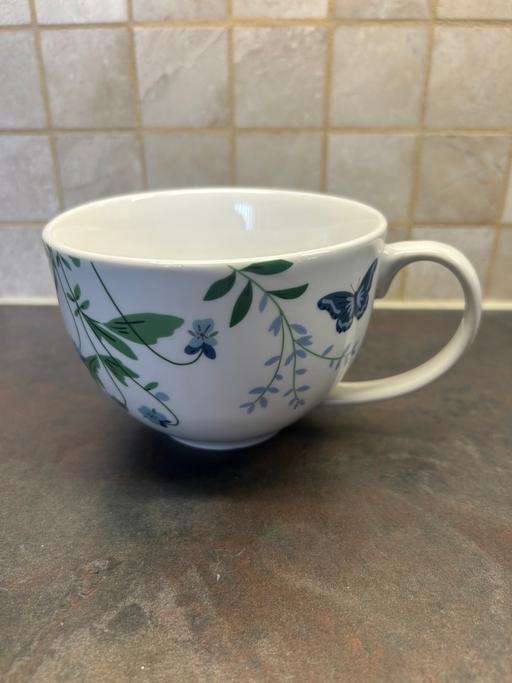  — Large Ceramic Butterfly Mug