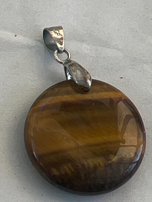  — Tigers eye pendant