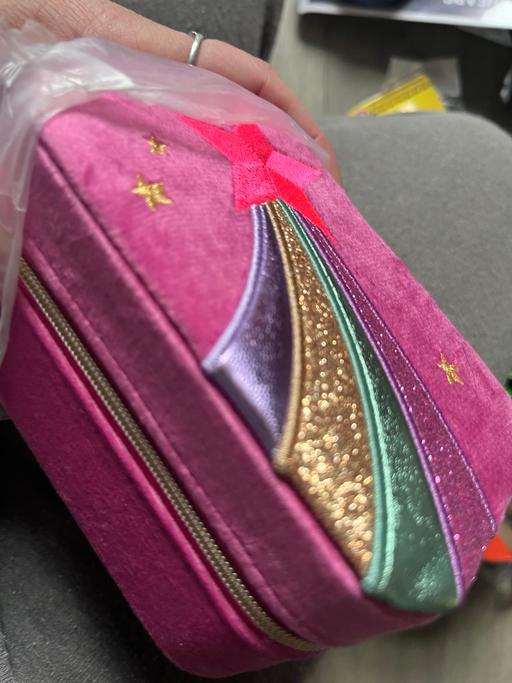  — New small trinket box