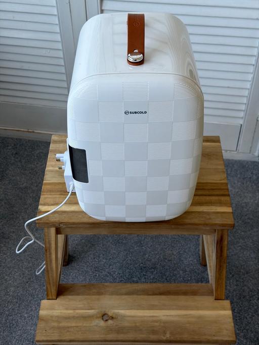  — Mini Fridge (6L)