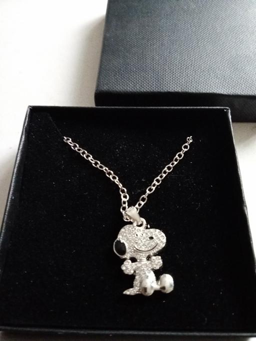  — brand new Snoopy character necklace