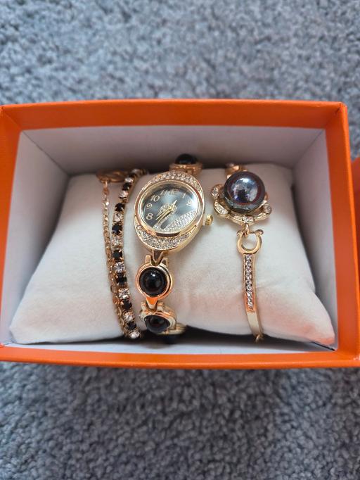  — new watch set