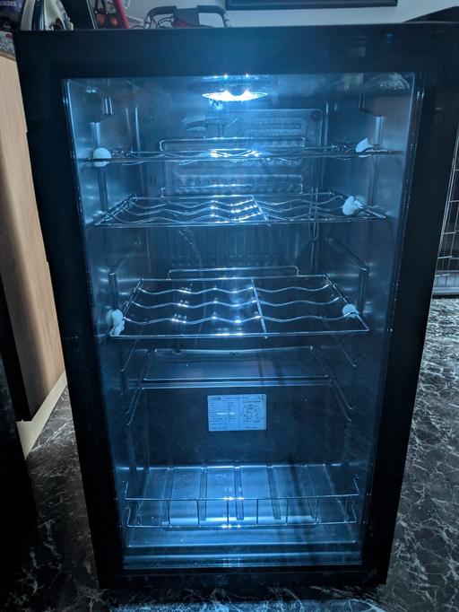  — logik wine /beer fridge