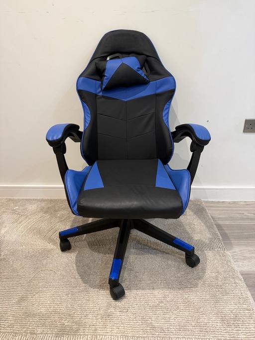  — Very good condition gaming chair