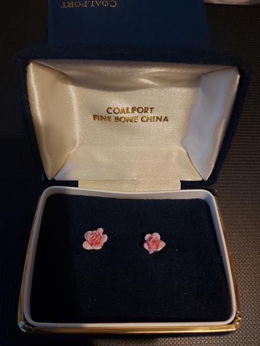  — COALPORT FINE BONE CHINA ROSE STUD EARRINGS