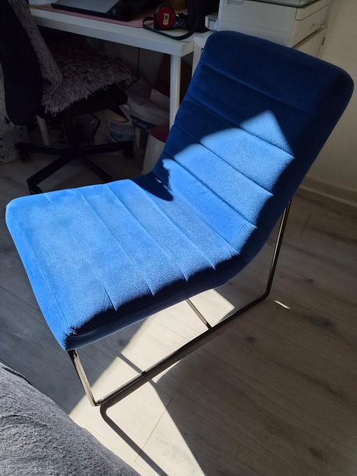  — Blue accent chair