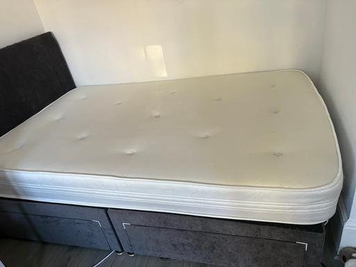  — Small double bed with frame and 2 drawers