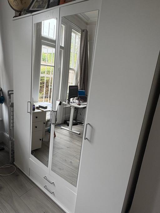  — 4 door wardrobe