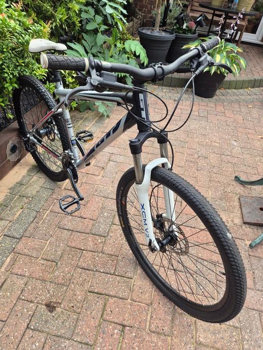  — GT, 27 Spd, 27.5, Fluid Braked Monster!