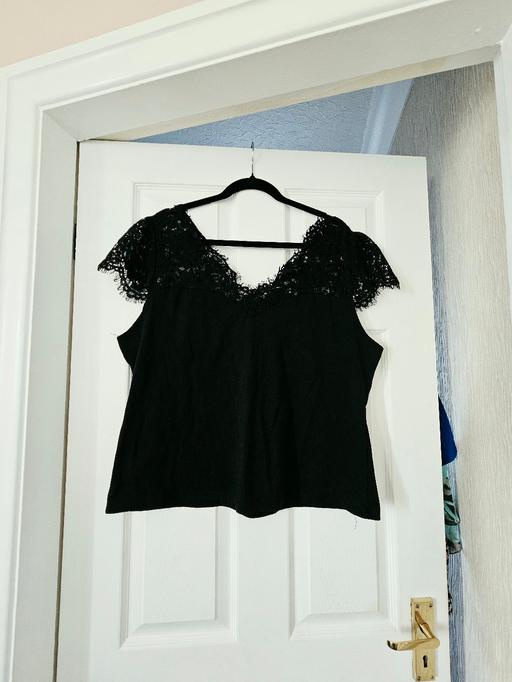  — Lace detail top, size 16.
