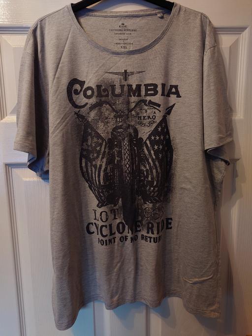  — Mens grey top size XXL