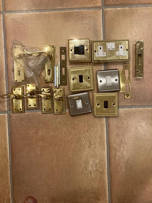  — Brass handles and switches