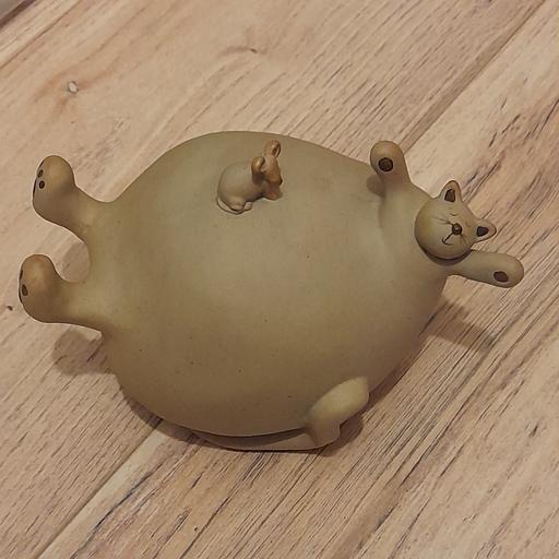  — ART POTTERY 🐈‍⬛️