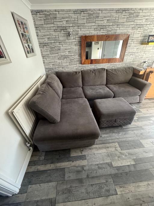  — Corner sofa