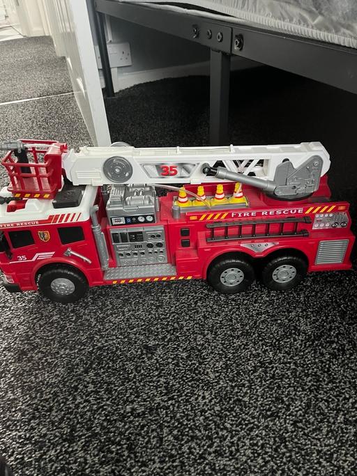  — Light up and sound fire engine