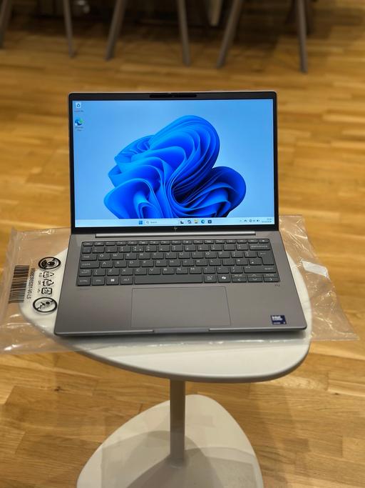  — Brand new Hp Zbook 8 G1i laptop Ultra 7