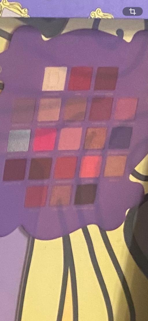  — Friends revolution eyeshadow set