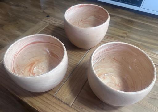  — Ceramic pots