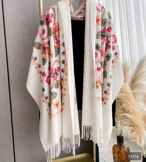  — white floral shawl