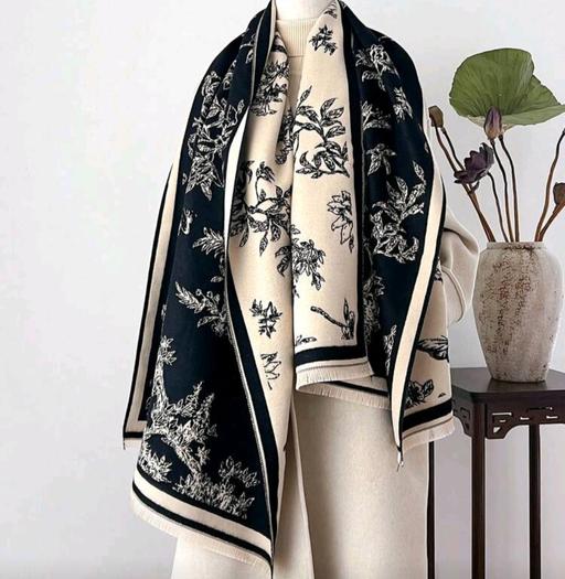  — black and cream shawl