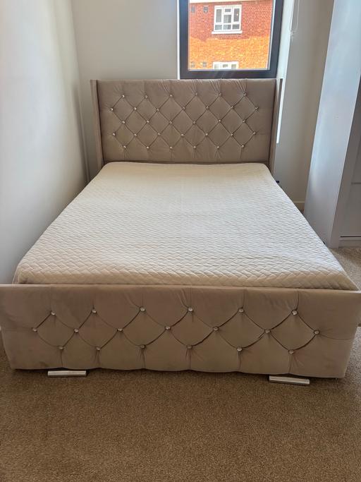  — Double bed  with matress