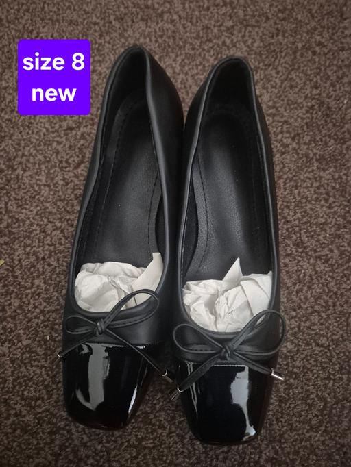  — size 8 shoes