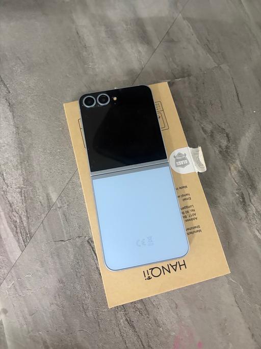  — Samsung galaxy Z flip 6 512gb unlocked
