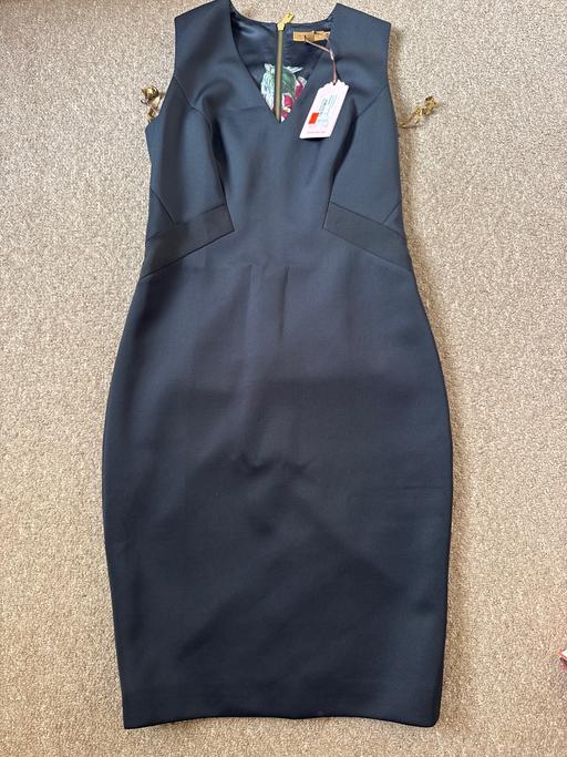  — Elegant dress Ted Baker