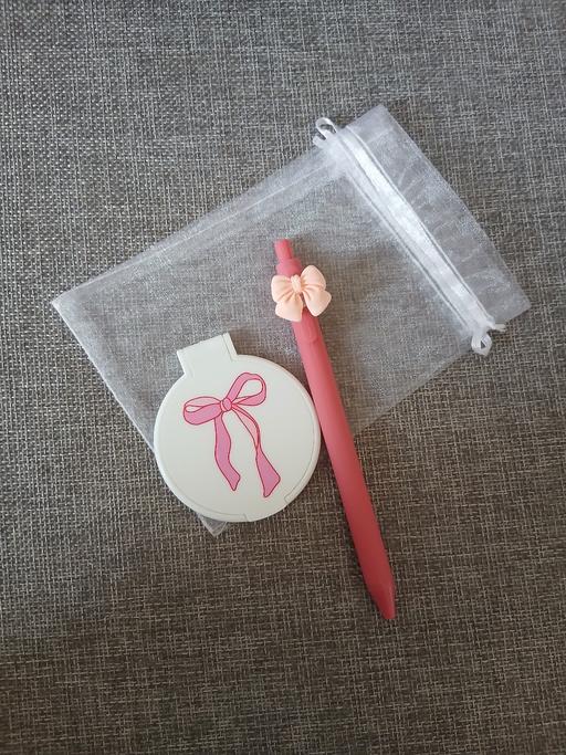  — Bow Mirror&Pen Bag New