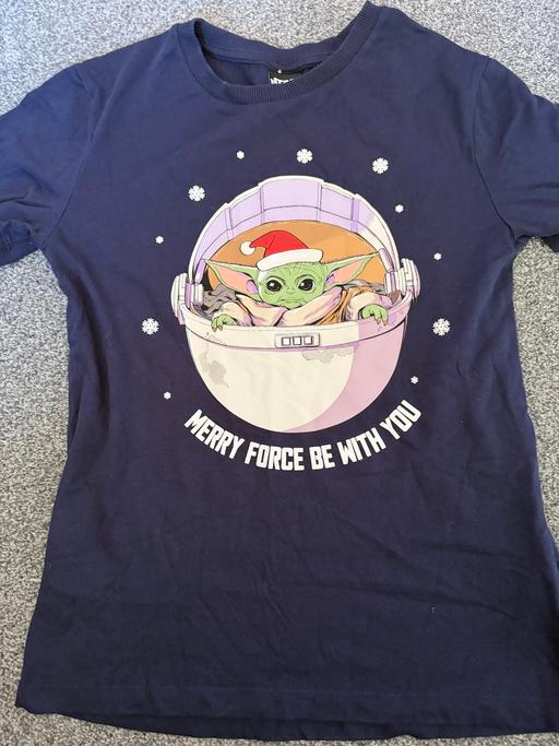  — Baby Yoda Christmas T-shirt / unisex age 8
