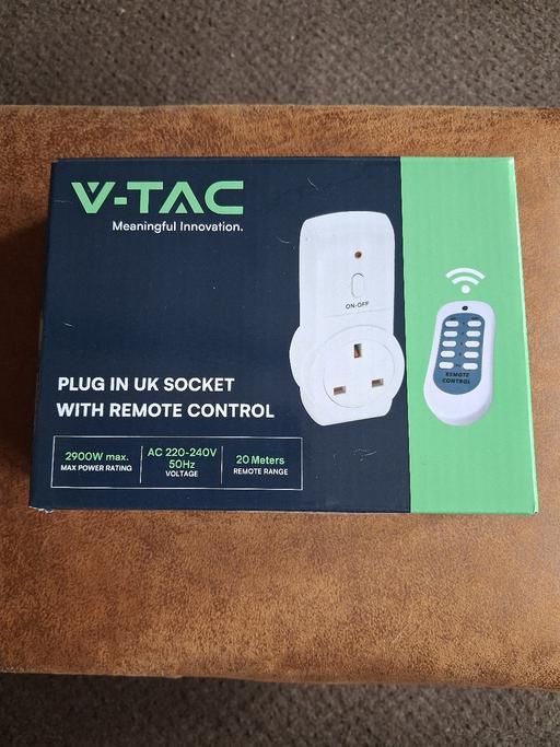  — plug in sockets