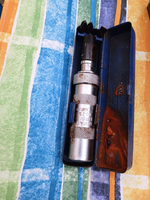  — IMPACT DRIVER AND BITS