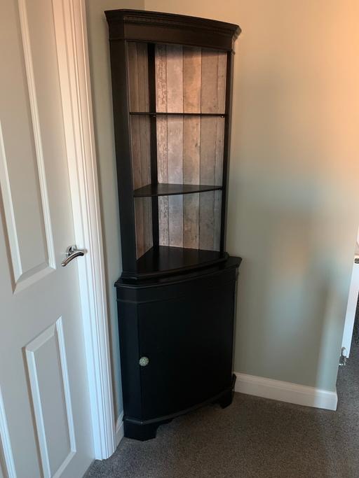  — up cycled corner unit