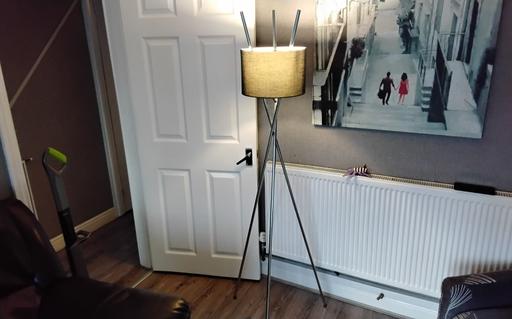  — chrome tripod floor lamp / standard lamp cool