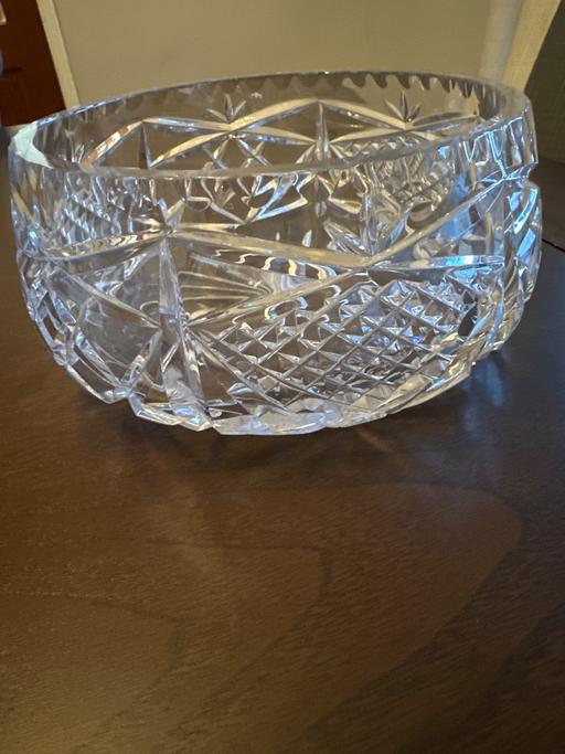  — Cut glass bowl