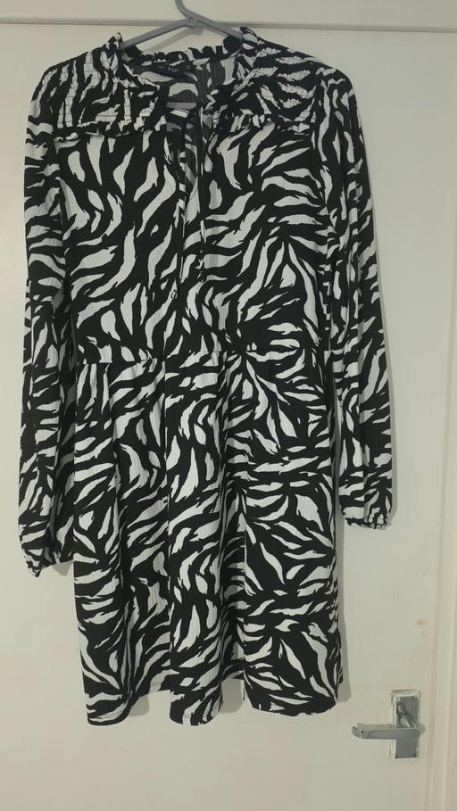  — printed dress