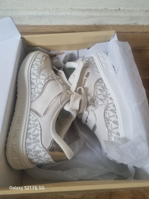  — Michael Kors Trainers