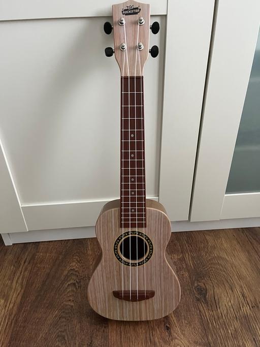  — Guitar