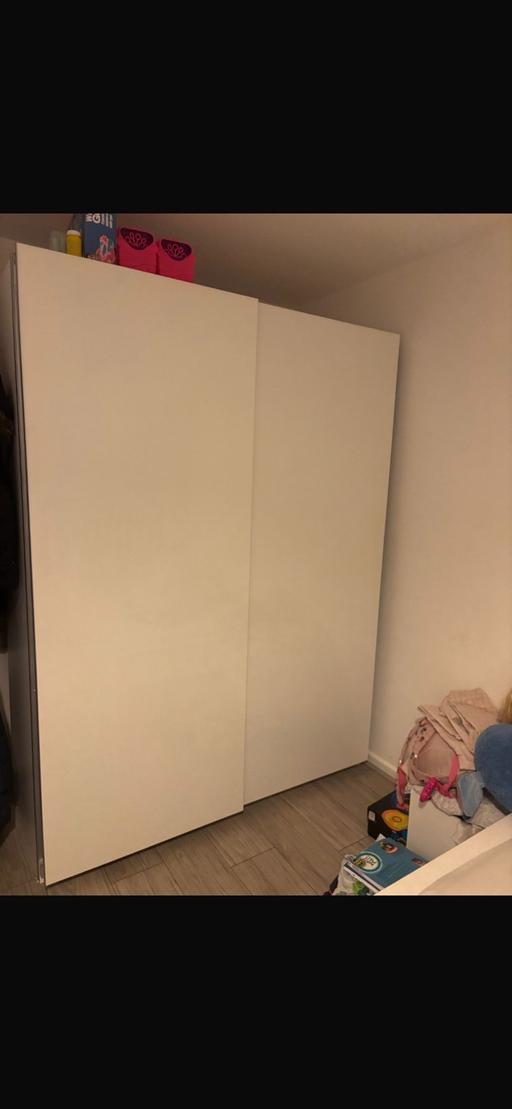  — IKEA wardrobe