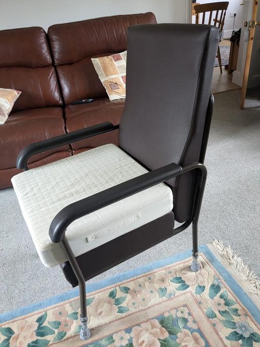  — High Back Orthopaedic / Mobility Chair – Heig