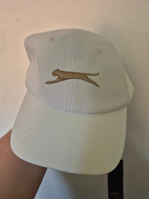  — new Slazenger White Cap