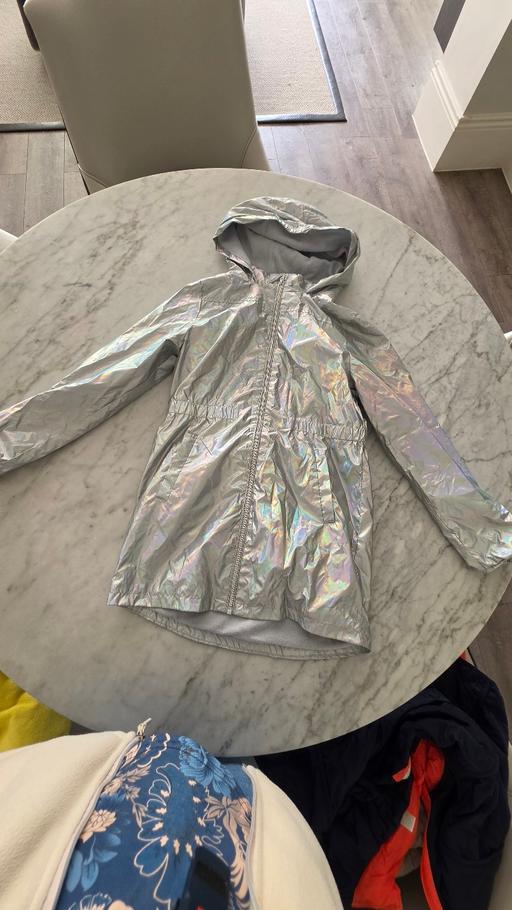  — Girls holographic light coat  152cm (10-11 y)