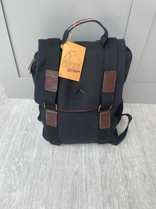 — backpack/rucksack