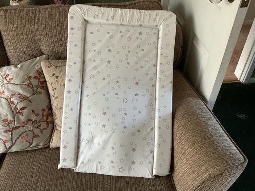  — Baby’s changing mat