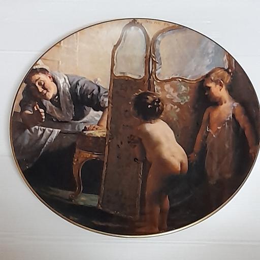  — DECORATIVE COLLECTOR'S DISPLAY PLATE