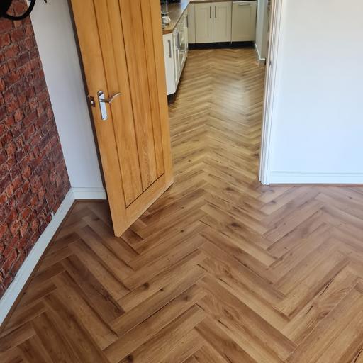  — experienced floor fitter