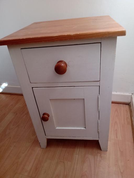  — Bedside cabinet