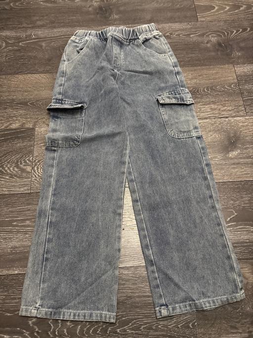 — Girls jeans