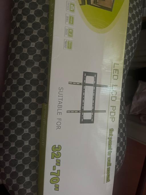  — Brand new tv mount