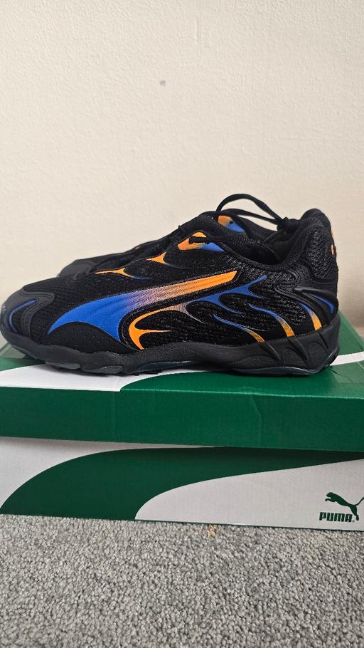  — Puma Inhale JR Trainers Black Orange Blue – N